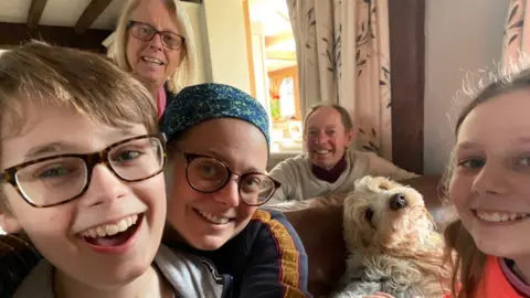 Jen Jen with her family