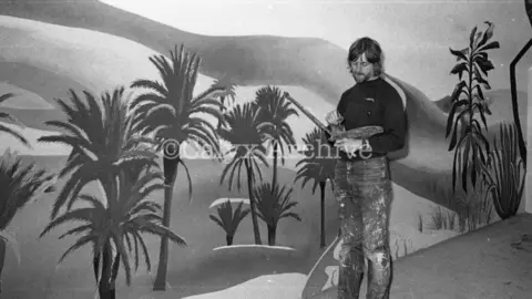 Richard Wintle, Calyx Media Ken White tropical mural