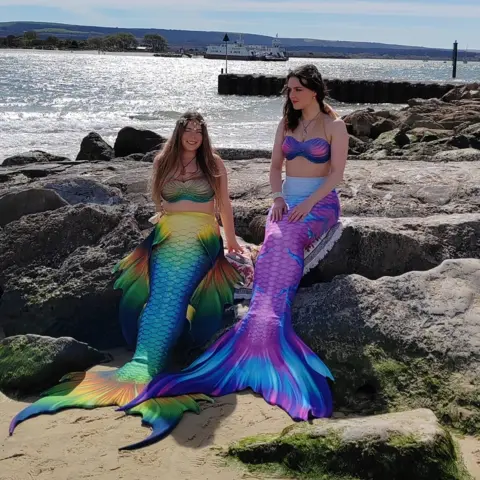 Shaun Thompson FRIDAY - Sandbanks