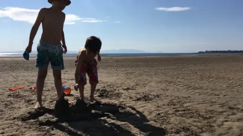 Maribel Leiva Troon beach