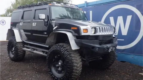 Wilsons Auctions Monster Truck, Hummer