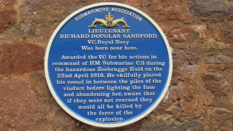 Submariners Association Blue plaque for Lieutenant Richard Sandford