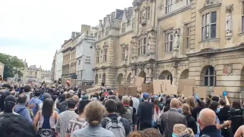 LDRS Protesters outside Oriel College
