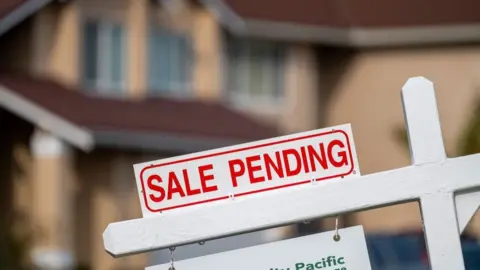 Getty Images Sale Pending house sign