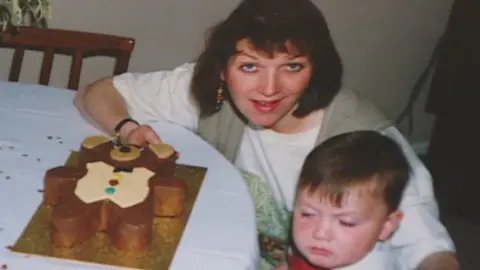 Thomas' wife Dee when their son, who is now 24, was just a year old