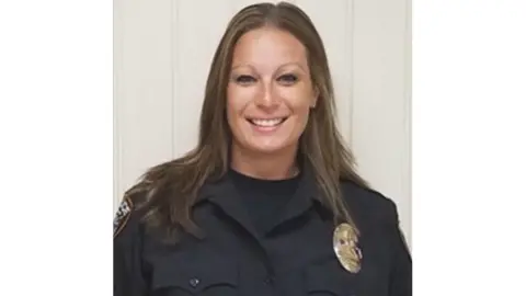 CBS Officer Minchew subdued the woman on her flight back from a family holiday