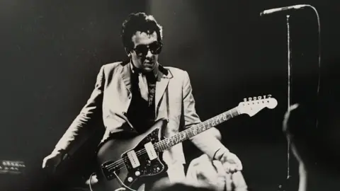 Dave Travis Elvis Costello at Wolves Civic on 1st October 1982