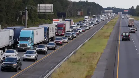 EPA Hurricane Irma evacuating traffic streaming out of Florida on the northbound Interstate 75 after a vehicle accident in Lake Park, Georgia, 6 September 2017