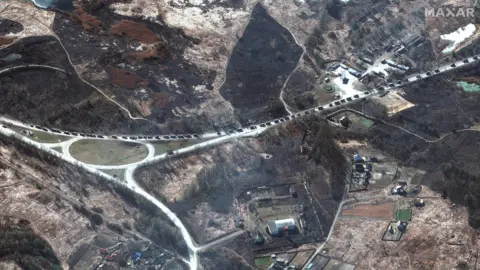 MAXAR TECHNOLOGIES Satellite image showing part of a Russian military convoy near Ivankiv, Ukraine (28 February 20220