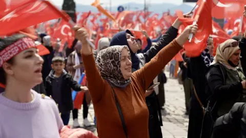Goktay Koraltan/BBC Women at an Erdogan rally in Izmir