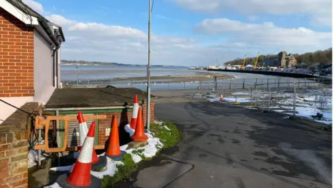 Fencing at Mistley Quay