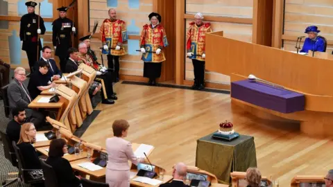 Reuters / pool Nicola Sturgeon addresses the Queen