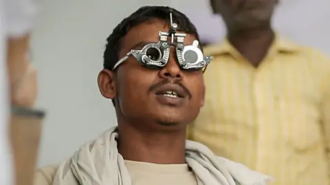 Sarah Day/ Clearly Eye test