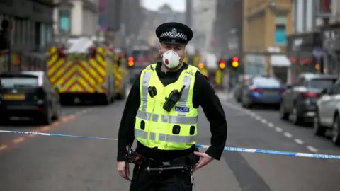 PA Police officer at Sauchiehall Street fire