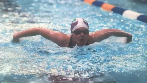 Family photo Erin swimming