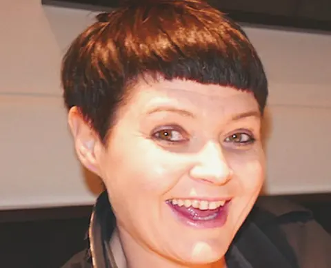 cara henderson cara henderson