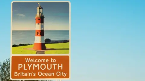 Alamy Welcome to Plymouth sign