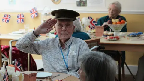 BLACK SWAN CARE Eddie Hunn