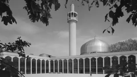 Historic England/John Laing Collection Completed mosque