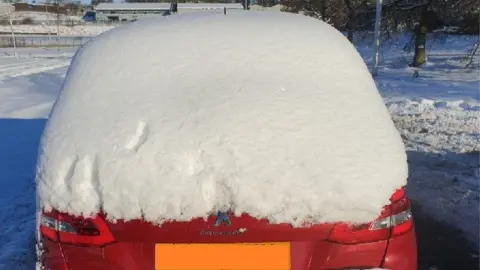 Police Scotland Dundee snow car