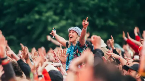 Isle of Wight Festival Kasabian Crowds
