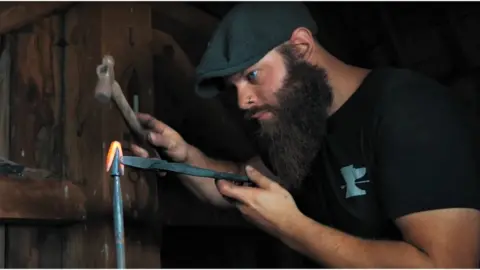 Will Sherman/medievalarrows.co.uk Will Sherman