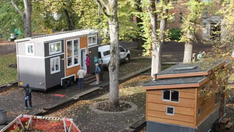 DanDavidCook Tiny house in Portland, Oregon