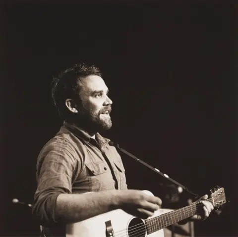 Ryan McGoverne Scott Hutchison