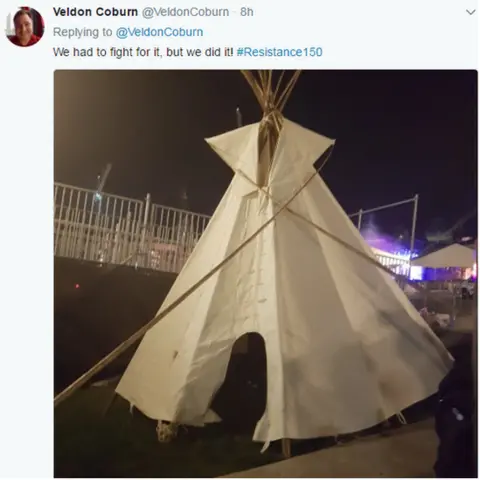 Twitter/@VeldonCoburn The teepee on Parliament Hill