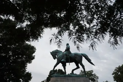 Getty Images The statue of the Confederate general Robert E Lee in Charlottesville