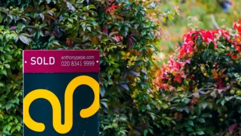 Getty Images Sold sign