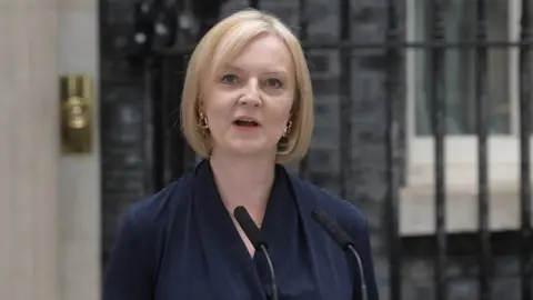 BBC Prime Minister Liz Truss delivers her speech as PM outside No 10 Downing Street (Ten Downing St), 6th September 2022. Truss has taken over as Prime Minister after travelling to Balmoral to see the Queen, where she was invited to form a new government. copyright Jeff Overs/BBC