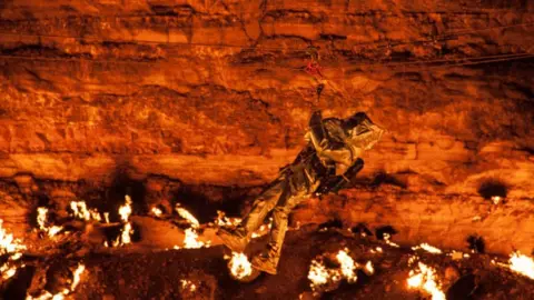 George Kourounis descending into the crater