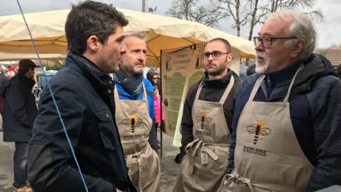 Aurélien Pradié speaks to Philippe Labarthe