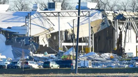 Getty Images Amazon warehouse damaged in tornado