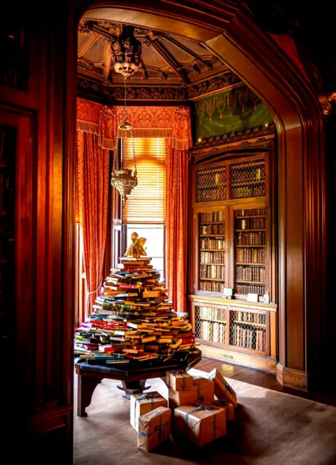 Abbotsford Book tree at Abbotsford