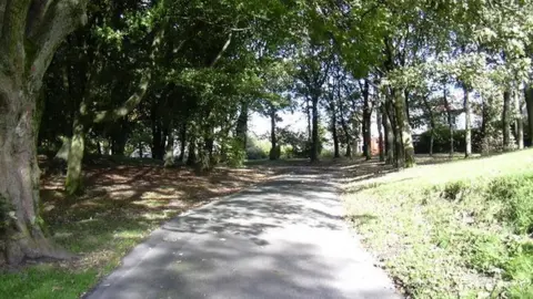 Geograph/Robert Wade Victoria Park