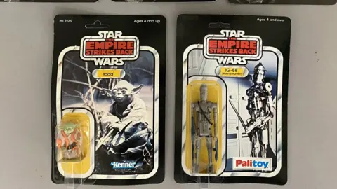 Aston's Auctioneers Bintage Star Wars figures on ESB Empire Strikes Back cards - all still sealed