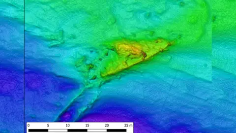 Spectrum/MSDS Marine London wreck, site two