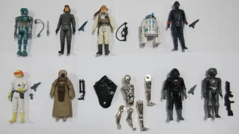 Sheffield Auction Gallery Star Wars Action Figures