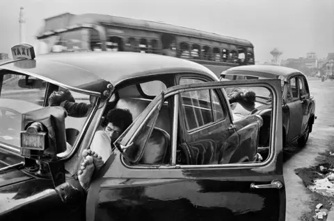 Courtesy Raghu Rai and PHOTOINK Delhi