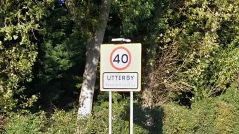 Google Speed limit sign at Utterby