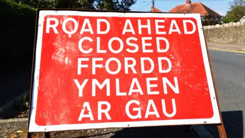 Pembrokeshire A40 near Narberth to close for the weekend