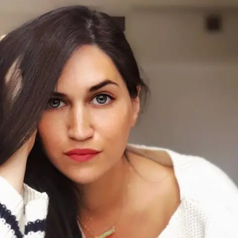 @thewriterjess/Instagram Jessica Ciencin Henriquez
