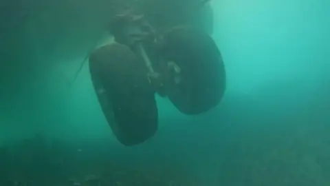 Plane wheel underwater