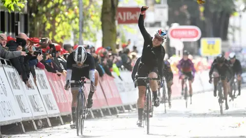 SWpix.com Amy Pieters of SD Worx celebrates winning Stage Two of the AJ Bell Women's Tour of Britain