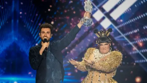 Getty Images Duncan Laurence with Netta