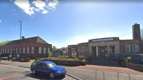 Google Fenham Library and Fenham Pool