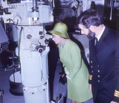 NMRN The Queen in submarine HMS Resolution