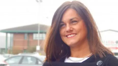 Niamh Taylor Niamh Taylor